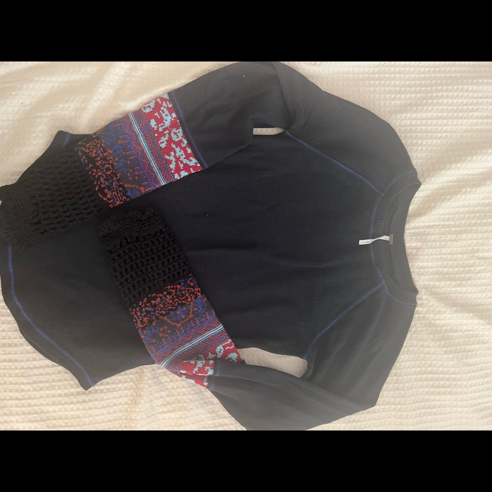 Free people long sleeve. Embroidered sleeves. Size medium